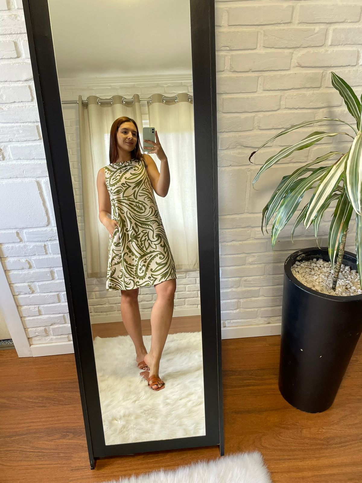 Vestido Amanda com Bolsos Floral Verde